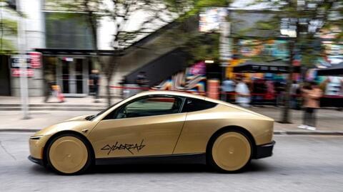 Tesla ra mắt taxi tự lái trên đường phố Mỹ