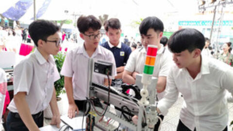 Giáo dục STEM trong trường phổ thông cần bảo đảm điều kiện triển khai