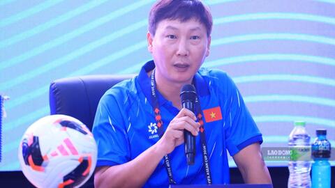 HLV Kim Sang-sik thừa nhận tuyển Việt Nam còn nhiều điểm cần cải thiện