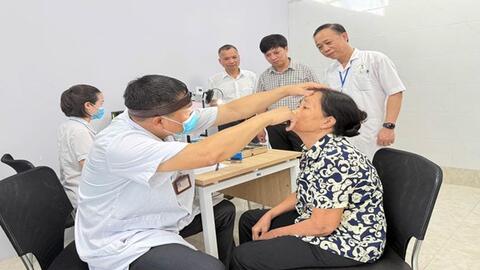 Khám sức khỏe định kỳ miễn phí: Đã xét nghiệm trong năm, có thể không phải làm lại