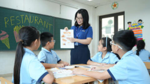 Điều chỉnh, cập nhật sách giáo khoa, hoàn thiện để sử dụng từ năm học 2028-2029