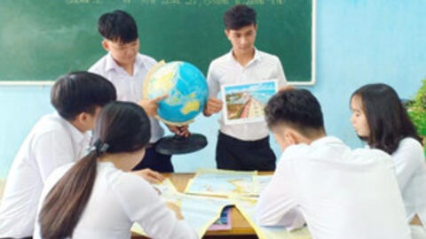 Chuyển từ dạy học sinh đọc sang hiểu và đánh giá bản đồ thế giới mới