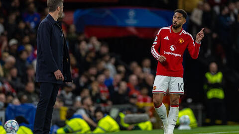 Man United chạm đáy