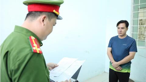 Khởi tố giám đốc phòng giao dịch ngân hàng lừa đảo vay tiền đem trả nợ rồi bỏ trốn