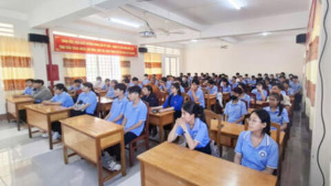 Mở lối học nghề, lập nghiệp cho học sinh dân tộc thiểu số