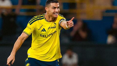 Ronaldo ghi 3 bàn trong 15 phút, Al-Nassr thắng nghẹt thở