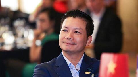 Năm mới nếu không còn muốn mãi 'bán thân' với lương 5-7 triệu, hãy học theo Shark Hưng cách để sớm thành công ở tuổi 35