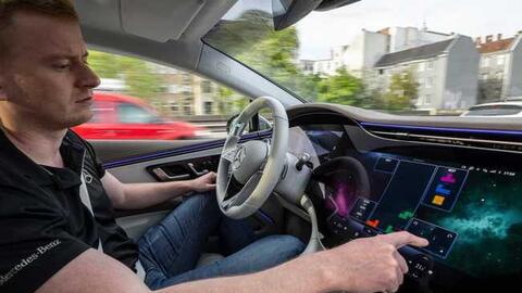 Mercedes mãi đỉnh: Đây là nhà sản xuất ô tô đầu tiên thương mại hoá công nghệ tự lái cấp độ 3 – xử lý mọi tình huống thay lái xe ở tốc độ dưới 60 km/h