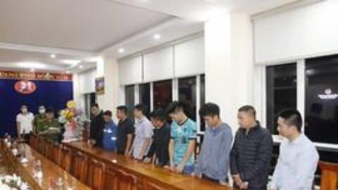 Vụ 'làm luật' cho xe quá tải vào cao tốc Nội Bài - Lào Cai: Bắt thêm 9 ca trưởng thu phí