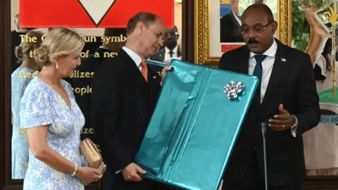 Tuyên bố bất ngờ sau khi Antigua và Barbuda công nhận Vua Charles III