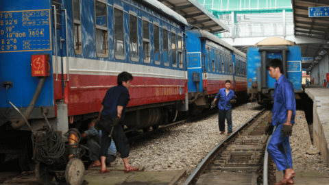 Đường sắt tốc độ cao Bắc - Nam: Suất đầu tư lớn, lo ngại nợ công ngày càng phình to