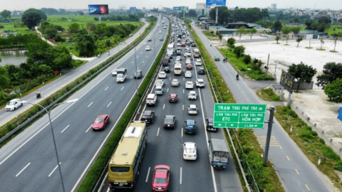 Đi vào làn khẩn cấp trên cao tốc, hơn 1.000 tài xế bị phạt