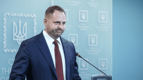 Kiev công bố dự thảo thỏa thuận an ninh, ông Medvedev đáp trả gay gắt