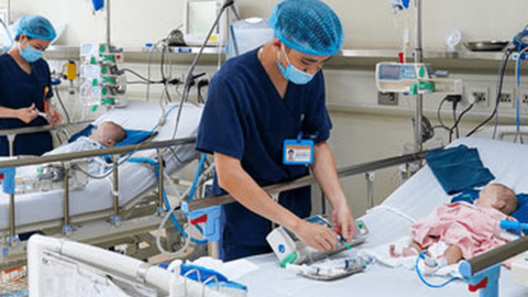 Bệnh nhi mắc Adenovirus tăng đột biến, Bộ Y tế họp khẩn