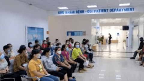 NÓI THẲNG: Bác sĩ không làm ngoài giờ sao đủ sống?