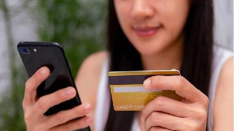 Bắt giữ 3 nữ quái chiếm đoạt hơn 13 tỉ đồng của doanh nghiệp