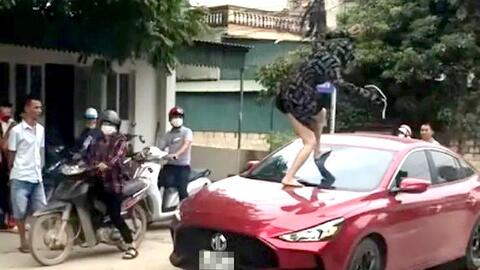 Người phụ nữ đánh ghen ở Thanh Hóa có thể bị truy cứu trách nhiệm hình sự