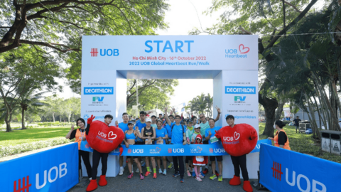 Giải chạy bộ, đi bộ 2022 UOB Global Heartbeat gây quỹ vì cộng đồng
