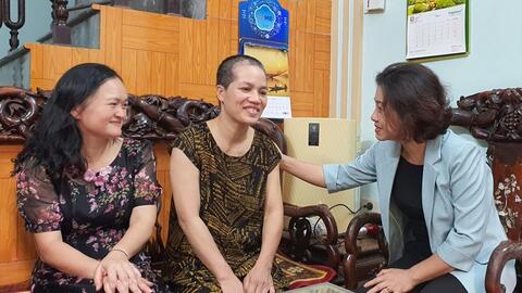 Ngành Giáo dục Hà Nội thăm hỏi, động viên giáo viên có hoàn cảnh khó khăn