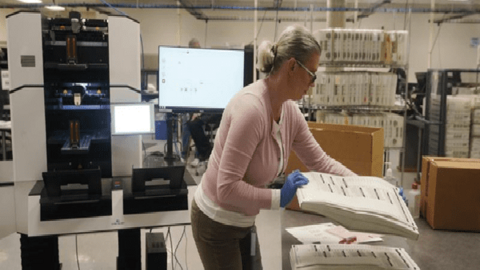 Bầu cử giữa kỳ Mỹ: Đảng Dân chủ dẫn ở bang Arizona, vẫn khó xác định bên chiến thắng