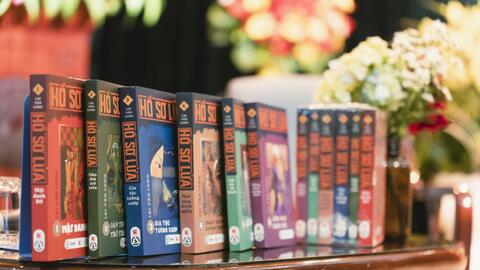 Vì sao bộ tiểu thuyết hình sự "Hồ sơ lửa" của Lại Văn Long đạt kỷ lục Việt Nam?