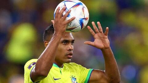 Tuyển thủ Brazil thứ 3 phải nghỉ thi đấu