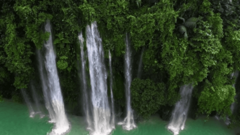 ‘Tiên cảnh’ dưới chân thác Mưa Rơi hớp hồn du khách khi đến Thái Nguyên