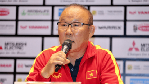 HLV Park: CĐV chỉ trích Văn Hậu cũng là điều bình thường