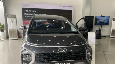 MPV đua giảm giá ở Việt Nam: Toyota Veloz nhập giảm đến 40 triệu để dọn kho