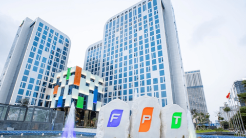 Doanh thu FPT lập đỉnh mới, khối Công nghệ cán mốc 1 tỷ đô