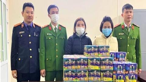 Nữ cán bộ UBND huyện Hương Khê bị khởi tố vì buôn bán pháo nổ