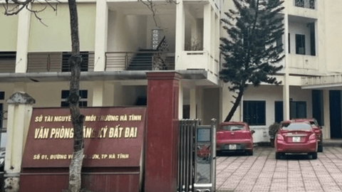 13 cán bộ bị bắt vì nhận tiền ‘làm nhanh’ sổ đỏ trong giai đoạn sốt đất