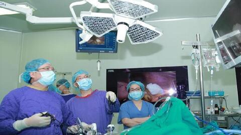 Từ 1/3, Bệnh viện Việt Đức hạn chế mổ phiên vì sắp cạn vật tư, hoá chất