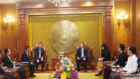 Doanh nghiệp Lào muốn đầu tư nhà máy lọc dầu 100ha tại Quảng Trị