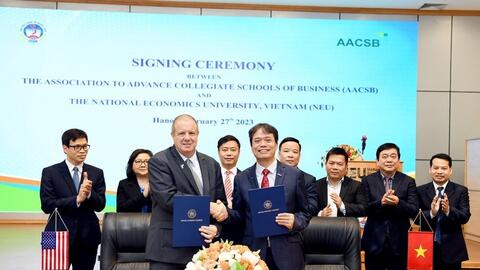 Trường Đại học Kinh tế Quốc dân chính thức là thành viên của AACSB (Hoa Kỳ)