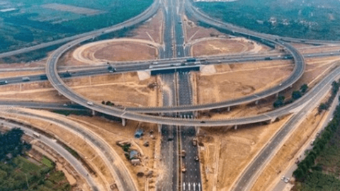Khẩn trương hoàn thiện thủ tục các dự án bố trí kế hoạch đầu tư công trung hạn