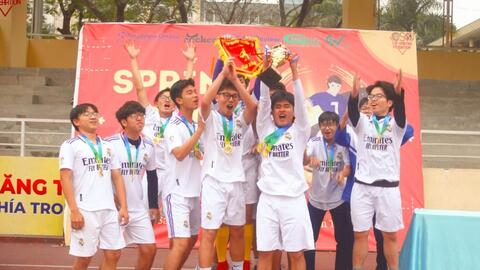 Bế mạc giải bóng đá Spring Cup