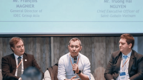 Chủ tịch Coteccons: “Nhiều công ty cố gắng hạ giá để thắng thầu, có thể có cuộc chiến đang diễn ra với doanh nghiệp xây dựng Việt Nam”