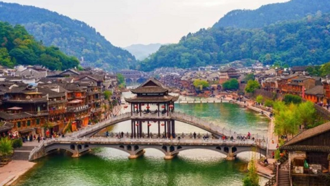 Tour du lịch Trung Quốc giá rẻ hết chỗ sau ít ngày mở bán