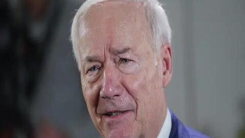 Đối thủ mới xuất hiện, khuyên ông Trump rút lui khỏi đường đua vào Nhà Trắng