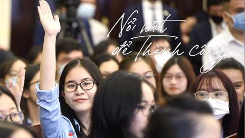 Sinh viên Học viện Ngoại giao bùng cháy chào hè 2023