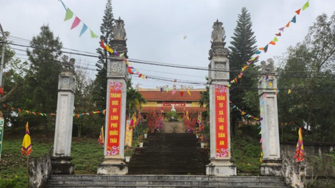 Thủ nhang khu tâm linh Phủ Vàng ở Thanh Hóa bị bắt về hành vi đánh bạc