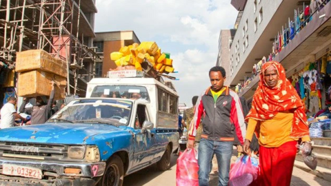 Trang tin Mỹ: 2023 là năm châu Á và châu Phi tăng trưởng nổi bật - Việt Nam ở vị trí nào?