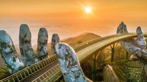 Du lịch Việt Nam: Những trải nghiệm từ “vô cùng tuyệt vọng” đến “thánh đường hân hoan”