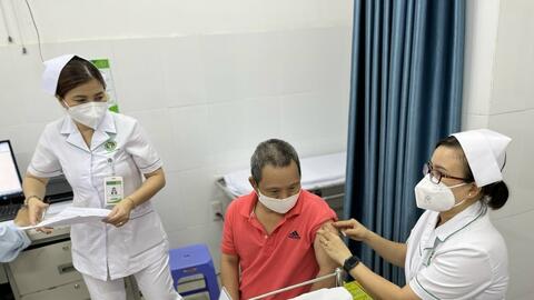 TP Hồ Chí Minh có 59 điểm tiêm vắc xin COVID-19 hoạt động xuyên dịp lễ 30/4 - 1/5