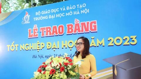 1.000 sinh viên trường Đại học Mở Hà Nội được trao bằng tốt nghiệp