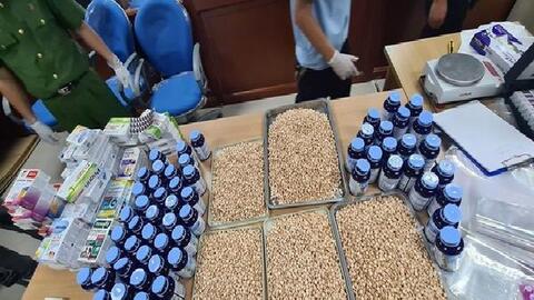 Hơn nửa tấn ma tuý chuyển qua Sân bay Nội Bài