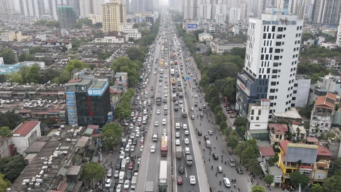 Nhiều tuyến đường Hà Nội rơi vào tình trạng tắc cứng trong kỳ nghỉ lễ