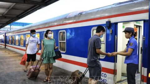 Ngành Đường sắt tiếp tục bán vé ưu đãi cho hành khách mua theo nhóm tuyến Hà Nội-Hải Phòng