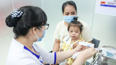 Những đối tượng tiêm chủng vắc xin bắt buộc